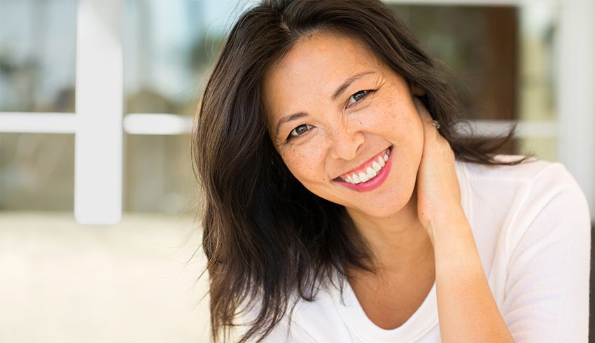 How To Shrink Pores & Why They Get Bigger With Age